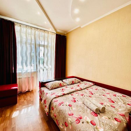 Apartmán Kholodnaya Gora Charkov Exteriér fotografie